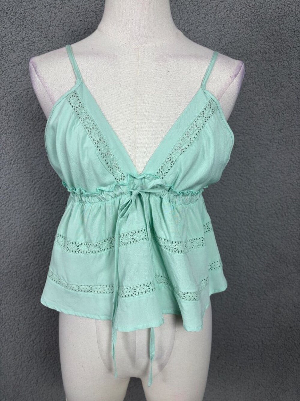 Women's Y2K Babydoll Top Lace Trim Sleeveless Mint Green Size Medium NWOT's.